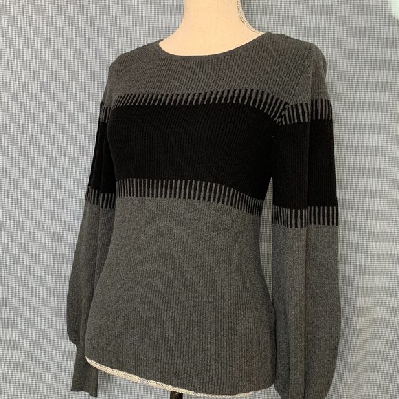Vince Camuto Cotton Jumper / Grey & Black Sweater / Bell Sleeve Sweater / 2000's - Picture 4 of 5